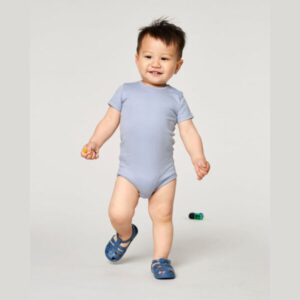 The babies' body short sleeves